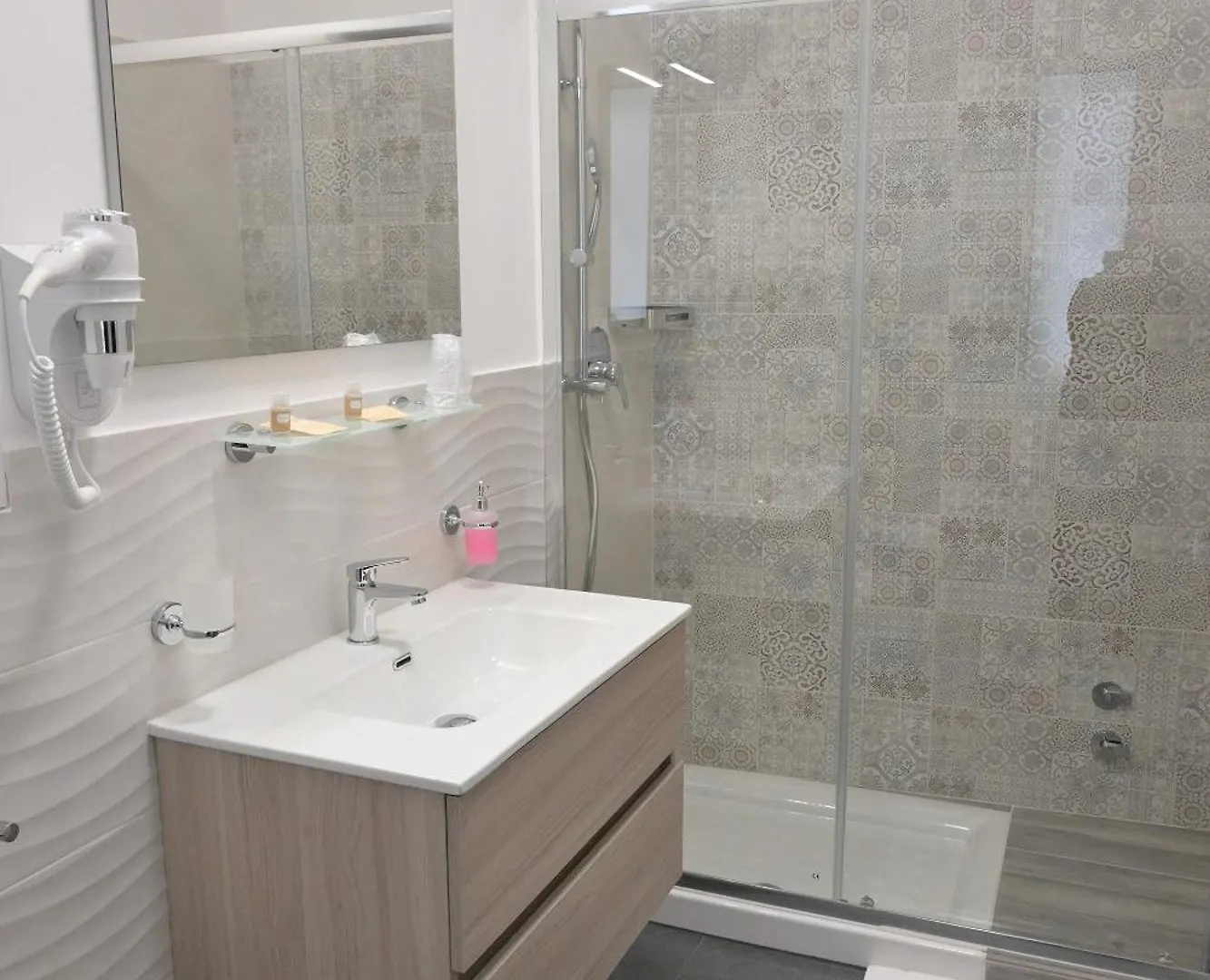 Da 'Nfacci Affittacamere Carini Guest house